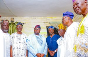 Adelabu Donates ₦18 Million to APC Oke Ogun Zone 2, Reiterates Call for Party Unity and Reconciliation