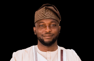 Baámẹ̀kọ́ Oladele, Education Minister, JAMB Registrar receive OAU friend of humanity award