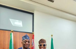 Aleshinloye Hails Senator Akintunde on His Birthday, Prays for Continued Impactful Service
