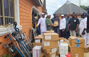 City Boy Movement Visits Oriire Kidnap Victims, Donates ₦1m to Slain Teacher’s Family, Awards Scholarships