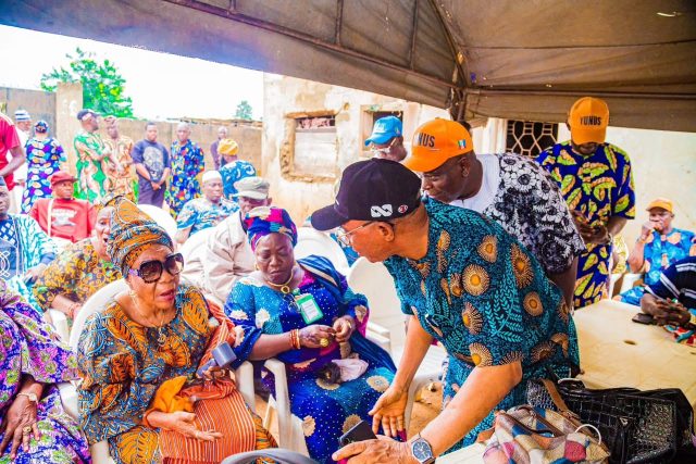 Oyo Central Traders Get N25m Boost from Akintunde